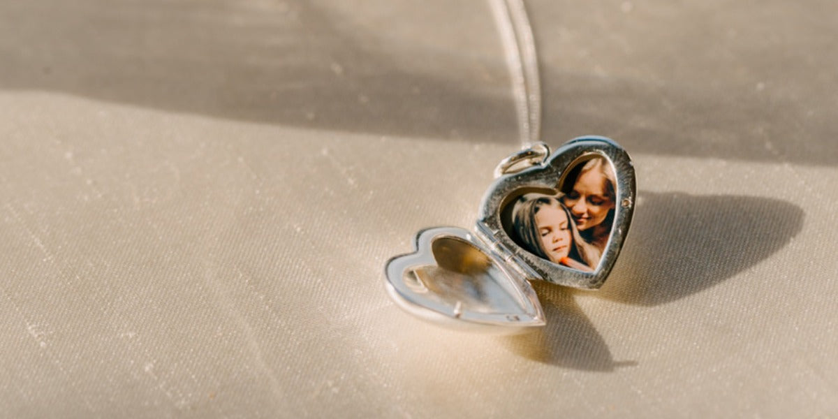 How to Print Locket Photos with Portable Photo Printers | Liene
