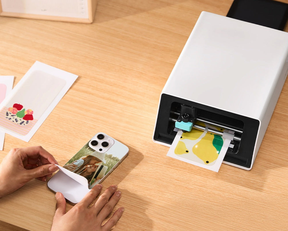 How to Decorate Your Phone with DIY Stickers